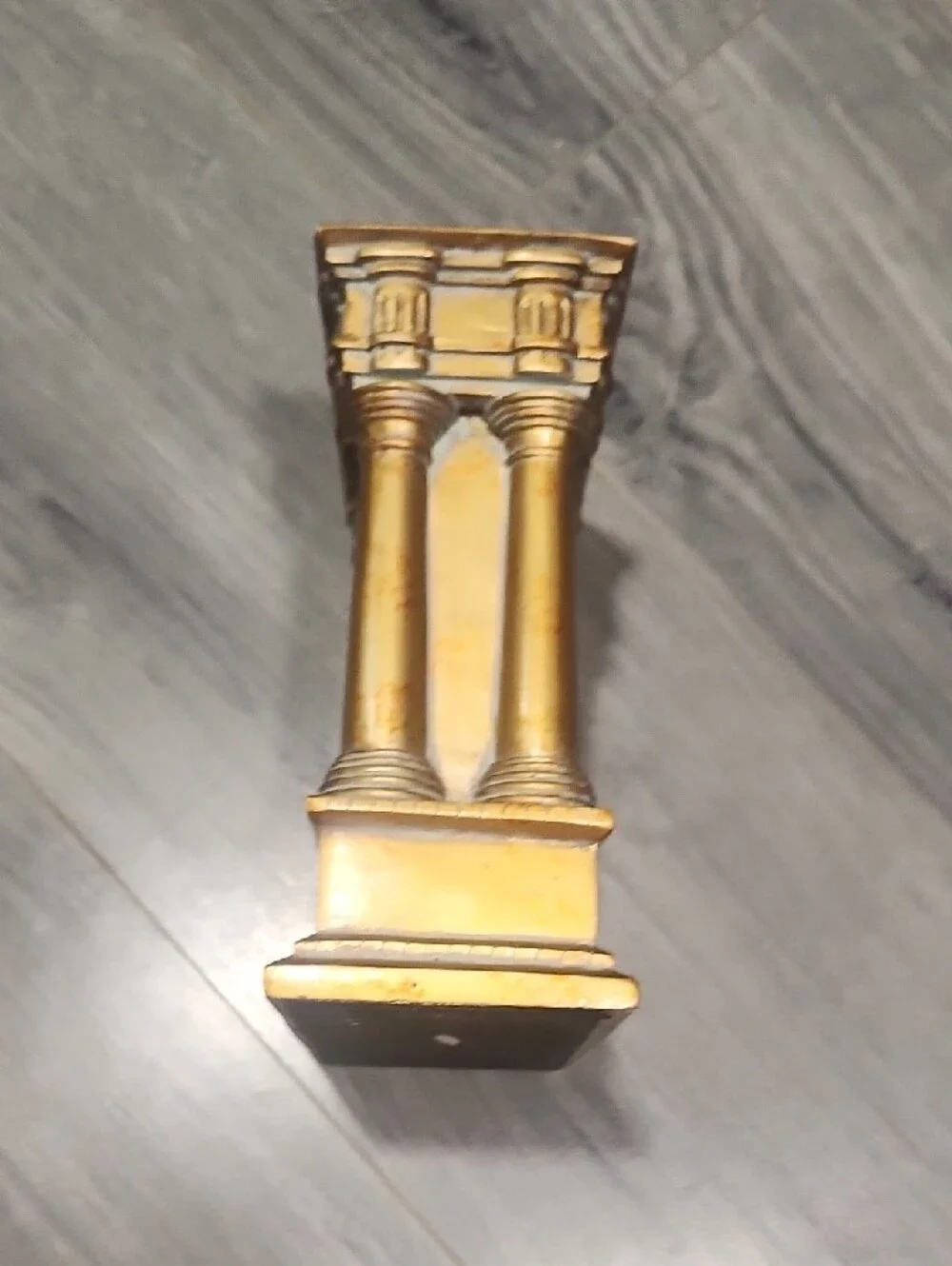 Classic Quartz Heavy Gold Column Mantel Clock